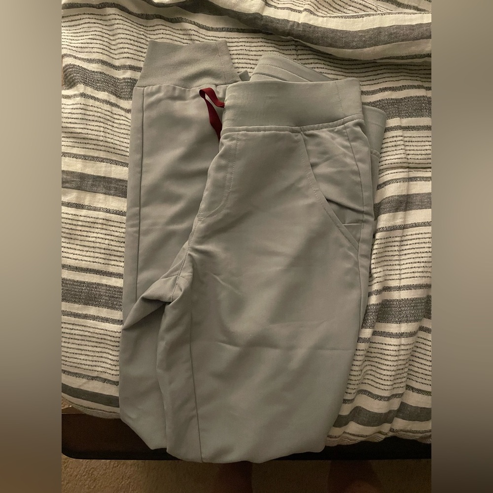 FIGS Zamora joggers size XS